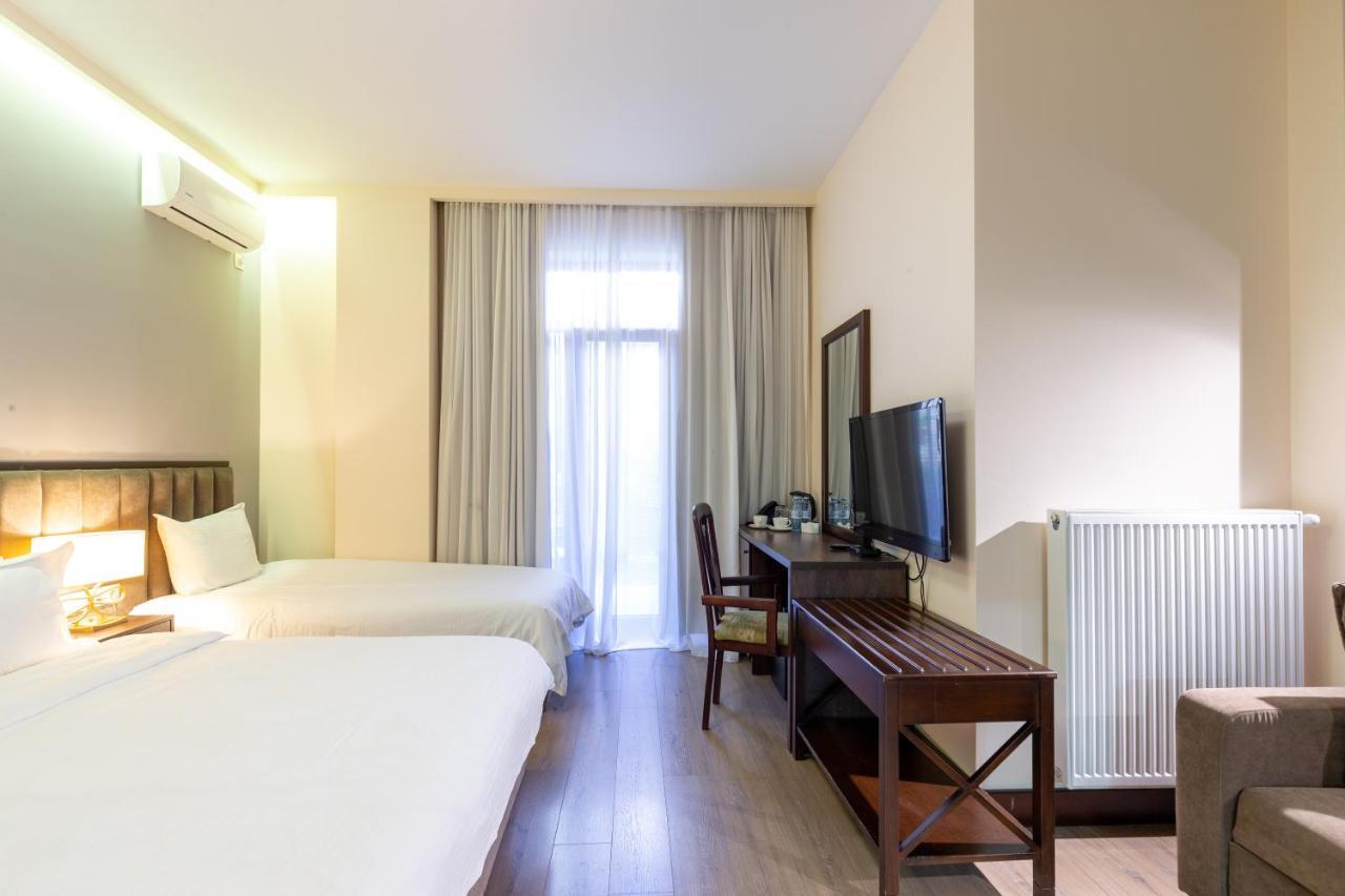 Elea Old Tbilisi Hotel ภายนอก รูปภาพ