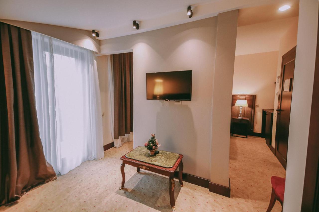 Elea Old Tbilisi Hotel ภายนอก รูปภาพ